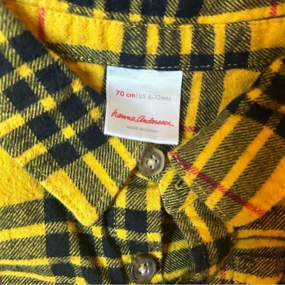 Hannah Andersson baby button down shirts lot of 2 6-12 months - Picture 8 of 12